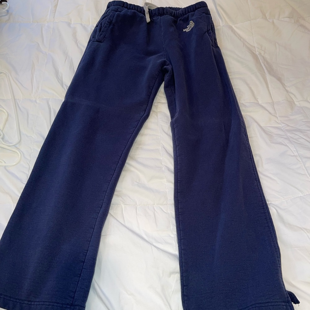 Navy Blue Northface sweatpants 💙